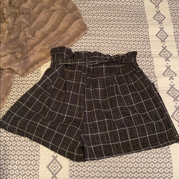 plaid shorts - Picture 2 of 7